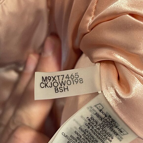 NWOT Calvin Klein Womens Quilted Puffer Vest Pink Faux Fur Collar Size M NEW - Picture 5 of 8